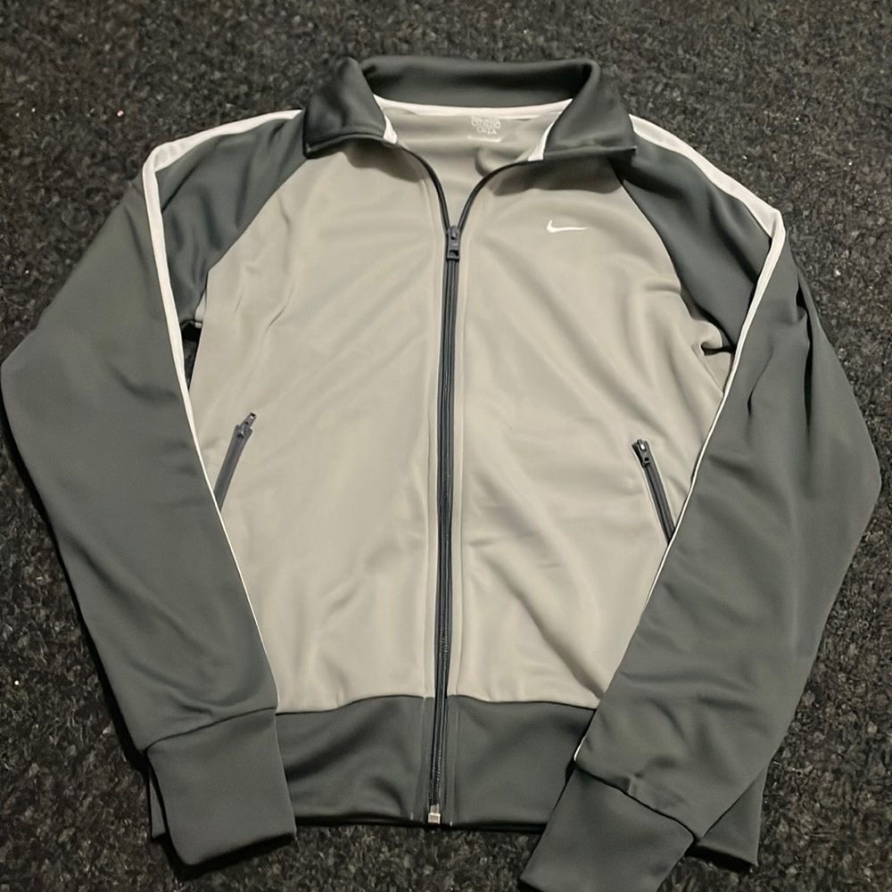 Nike throw on sweater